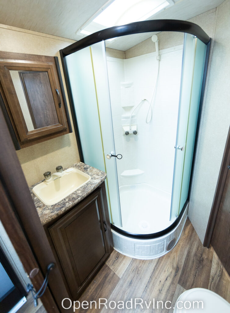 2016 Cruiser RV Radiance